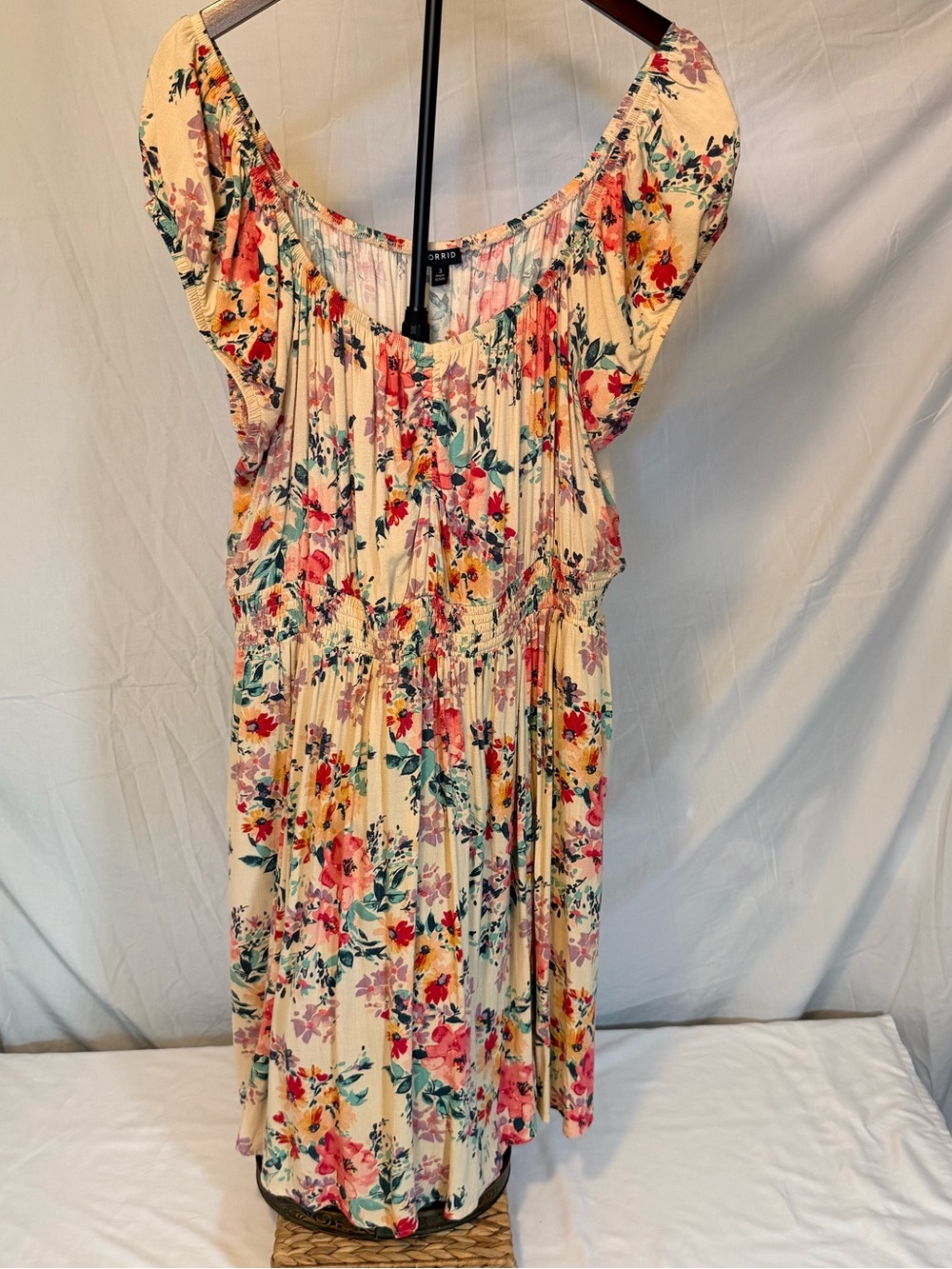 torrid Cream Floral Mini Lenny Smocked Waist Dress Size 3 (KK9)